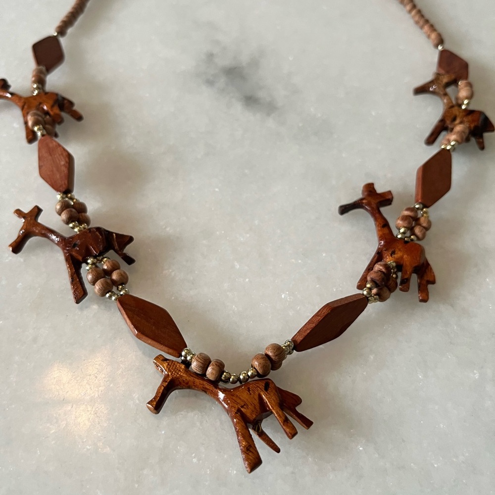Hand-Carved Wooden Giraffe Beaded Necklace – Boho Statement